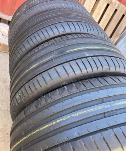 Michelin Pilot Sport 4 SUV 275/50 R21