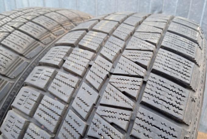 Nankang ESSN-1 Corsafa 215/60 R17