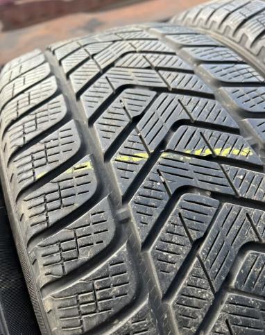 Pirelli Scorpion Winter 235/50 R18