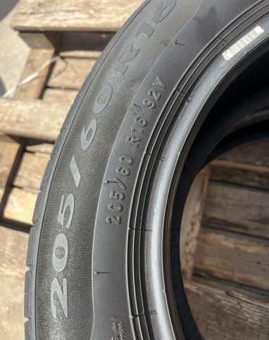 Pirelli P7 Evo Touring 205/60 R16