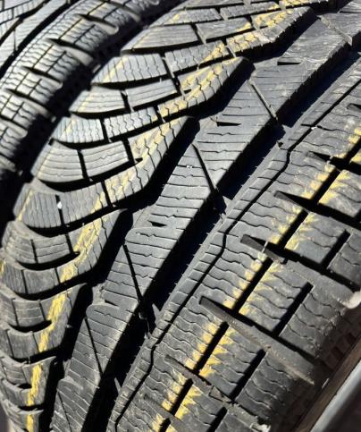 Michelin Pilot Alpin 4 235/35 R19