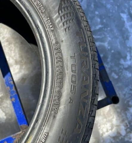 Bridgestone Turanza T005A 215/55 R17