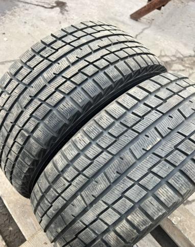 Yokohama Ice Guard IG30 235/45 R17