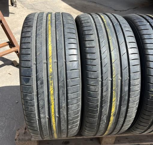 Kumho Ecsta PS71 245/40 R20