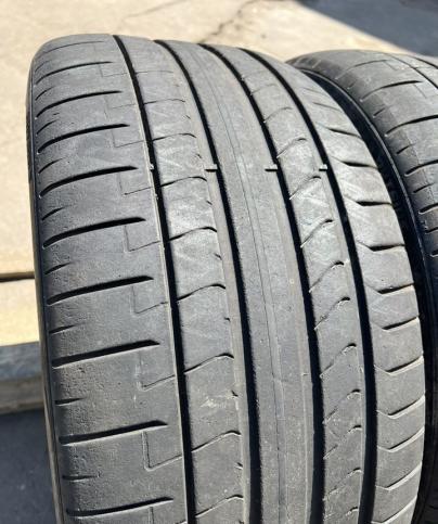 Pirelli P Zero PZ4 255/40 R18