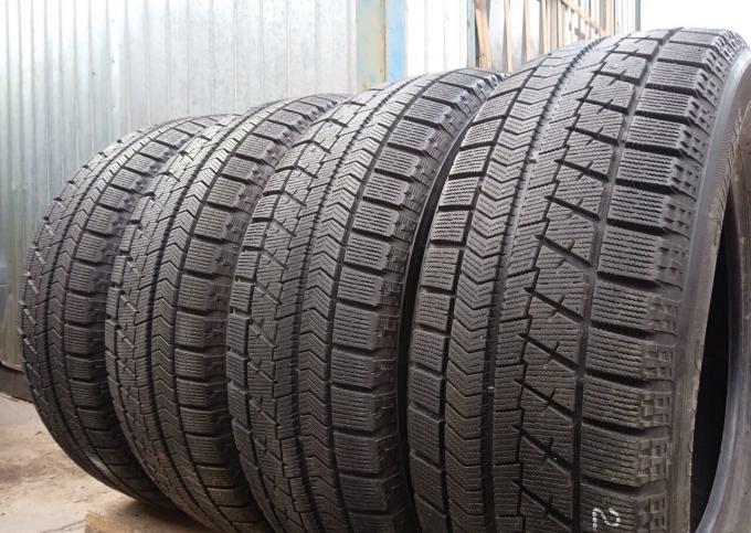 Bridgestone Blizzak VRX 215/60 R16