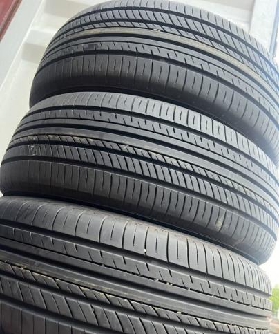 Yokohama Advan dB V552 205/60 R16