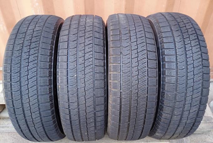 Bridgestone Blizzak VRX2 195/65 R15