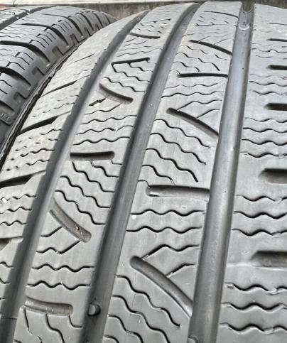 Pirelli Carrier Winter 205/75 R16C