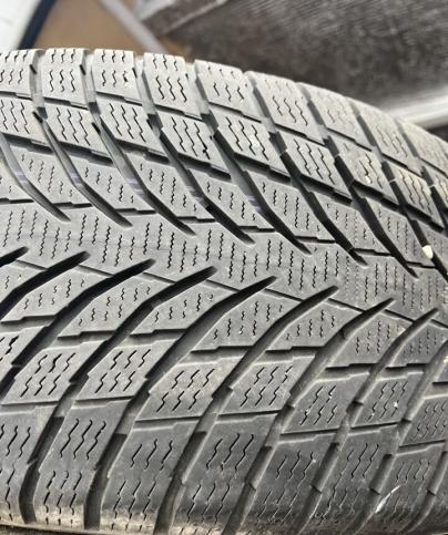 Nokian Tyres WR Snowproof P 225/55 R17