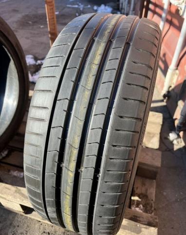 Pirelli P Zero PZ4 225/40 R19