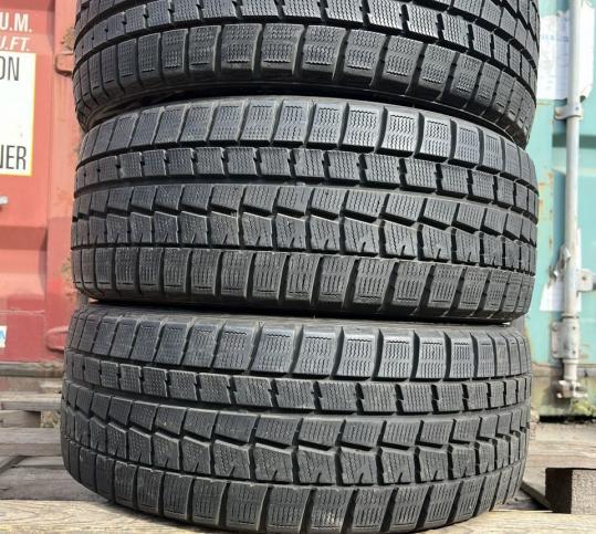 Dunlop Winter Maxx WM01 215/45 R17