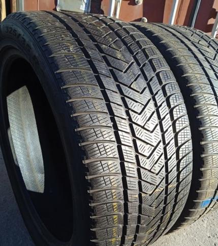 Pirelli Scorpion Winter 325/35 R22