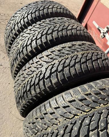 Nokian Tyres Hakkapeliitta 9 225/55 R17