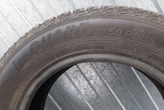 Yokohama Ice Guard IG50+ 215/60 R16