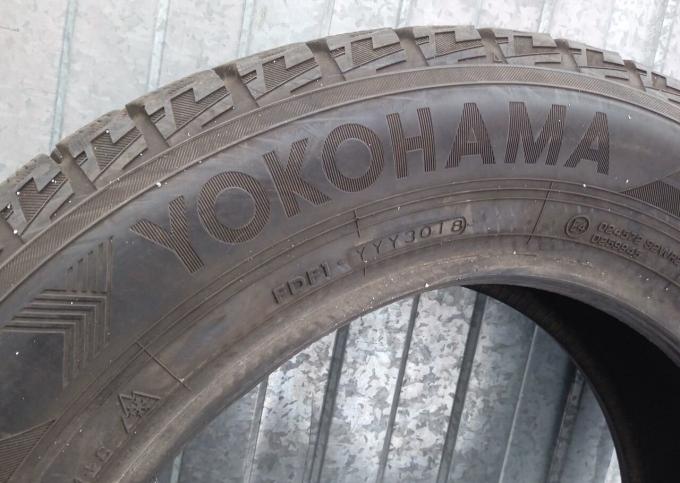 Yokohama Ice Guard IG50+ 215/60 R16