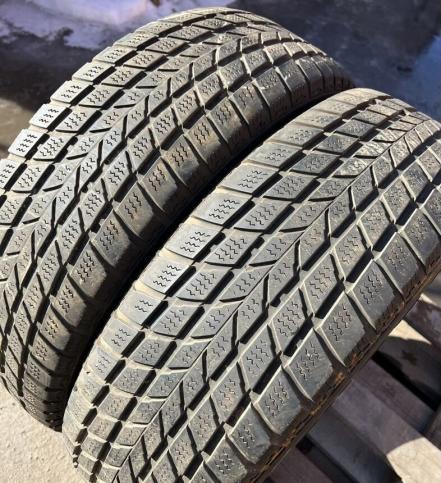 Hankook Winter Radial W400 215/70 R16