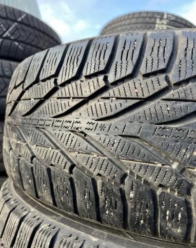 Nokian Tyres Hakkapeliitta R2 235/65 R18