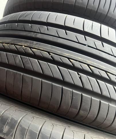 Yokohama Advan dB V552 205/60 R16