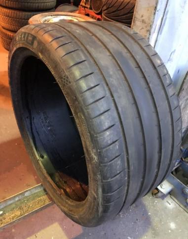 Michelin Pilot Sport 4 325/30 R21