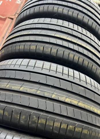 Pirelli P Zero PZ4 245/45 R19 и 275/40 R19