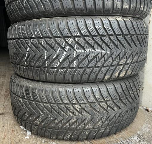 Goodyear Eagle Ultra Grip GW-3 235/60 R16