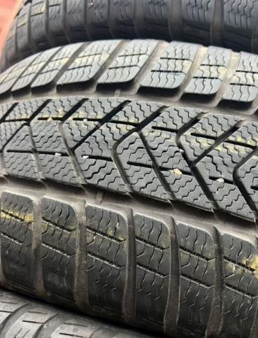 Pirelli Winter Sottozero 3 225/40 R19