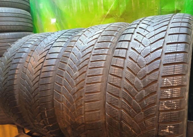 Goodyear UltraGrip Performance 275/45 R21