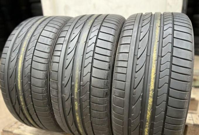 Bridgestone Potenza RE050A 245/40 R18