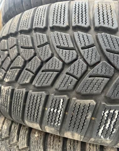 Firestone Winterhawk 3 225/55 R16