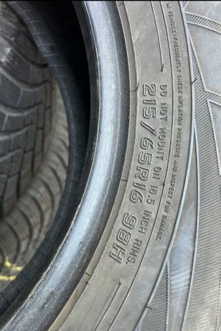 Falken Eurowinter HS01 215/65 R16