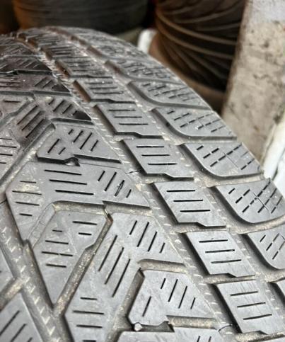 Pirelli Scorpion Winter 285/45 R21