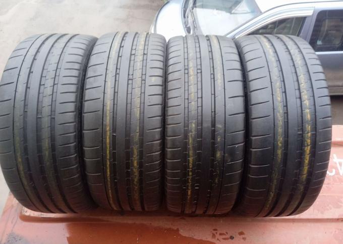 Michelin Pilot Super Sport 205/45 R17