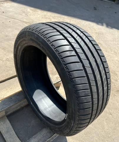 Bridgestone Turanza T005 255/40 R18