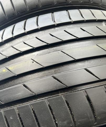 Kumho Ecsta PS71 245/40 R20