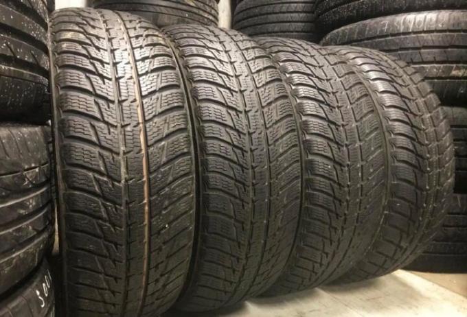 Nokian Tyres WR SUV 3 225/60 R17