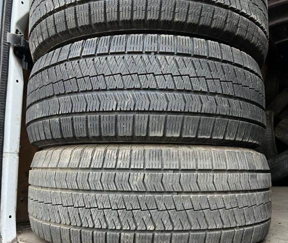 Bridgestone Blizzak VRX2 205/55 R16