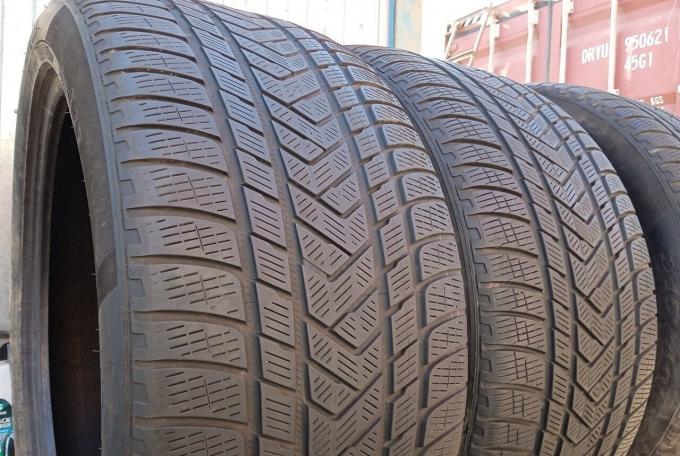 Pirelli Scorpion Winter 315/40 R21