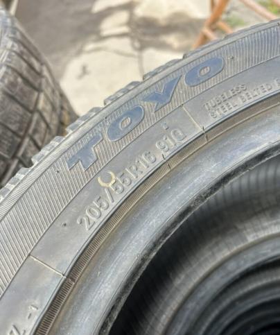 Toyo Observe Garit GIZ 205/55 R16