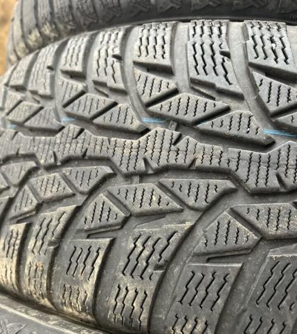 Nokian Tyres WR D4 215/65 R16