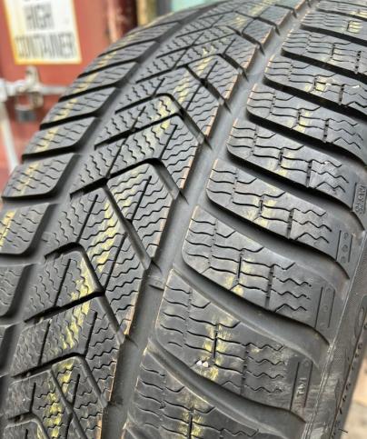 Pirelli Winter Sottozero 3 245/40 R19