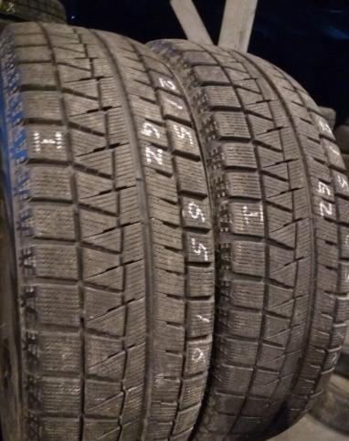 Bridgestone Blizzak Revo GZ 215/65 R16