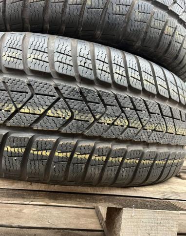 Pirelli Winter Sottozero 3 225/40 R19