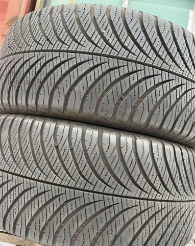 Goodyear Vector 4Seasons Gen-2 215/50 R17