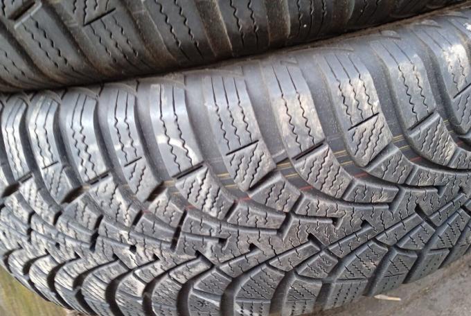 Goodyear UltraGrip 9 195/65 R15