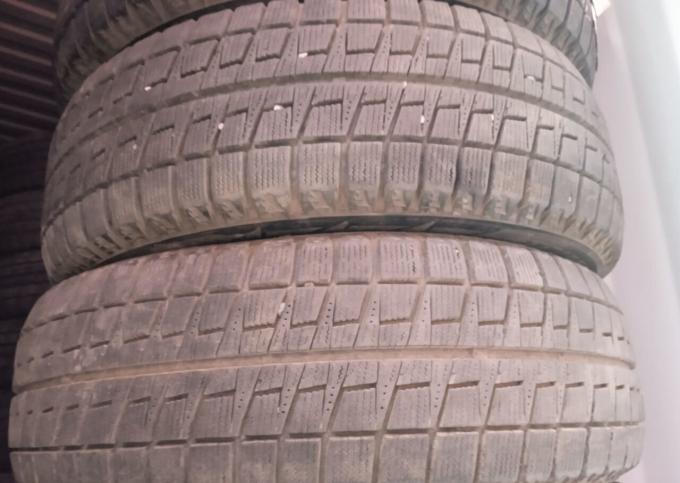 Bridgestone Blizzak Revo2 175/65 R14