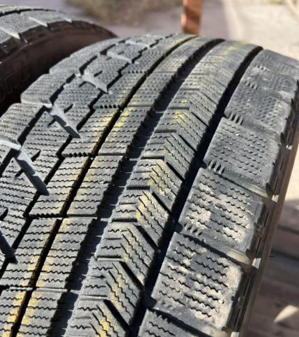 Bridgestone Blizzak VRX 245/40 R19