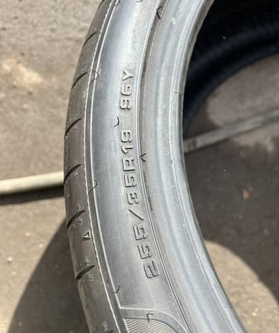 Sava Intensa UHP 2 255/35 R19