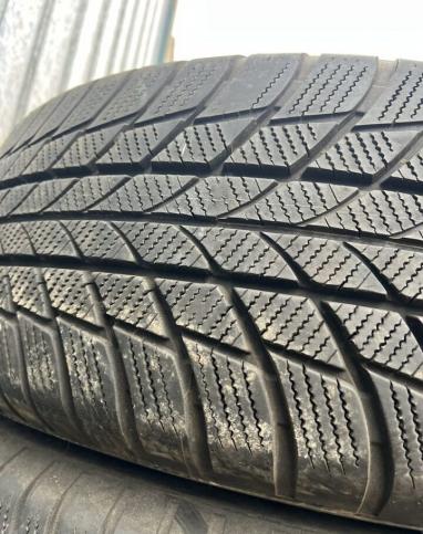 Bridgestone Blizzak LM-001 225/60 R18