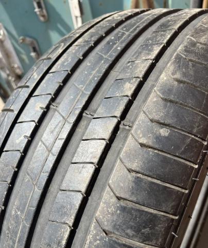 Pirelli P Zero PZ4 285/40 R22